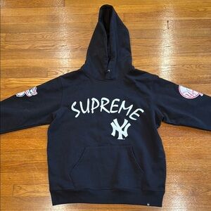 Supreme Black Hoodie Sweater